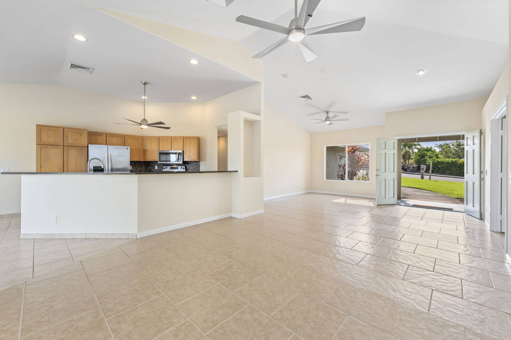 Kailua-kona, HI 96740,77-205 HOOMOHALA RD