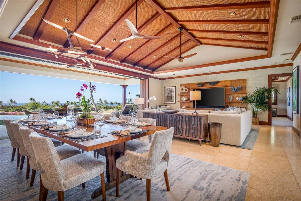 Kailua-kona, HI 96740,72-126 PUUKOLE ST