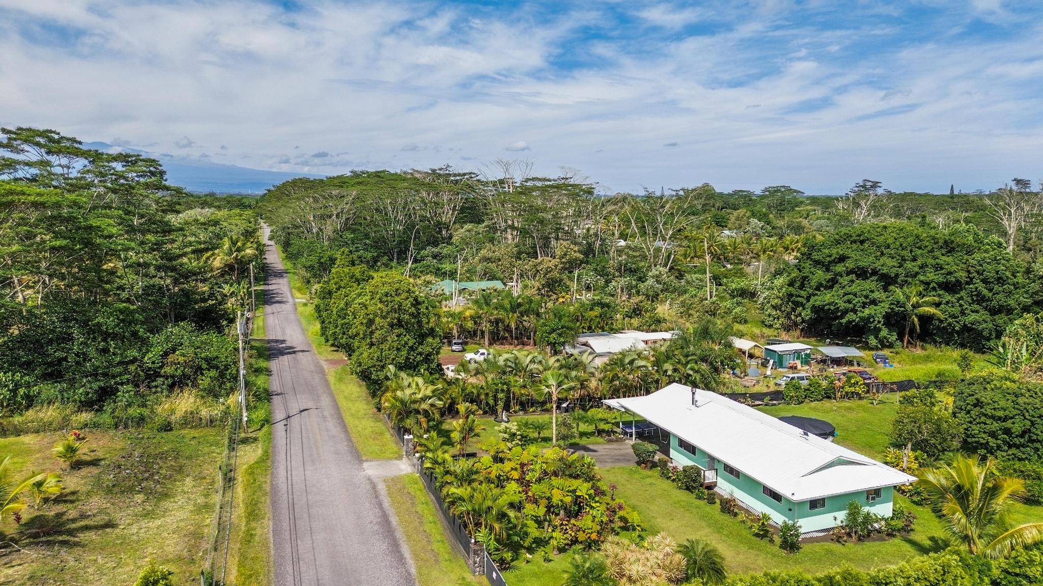 Keaau, HI 96749,15-1477 17TH AVE
