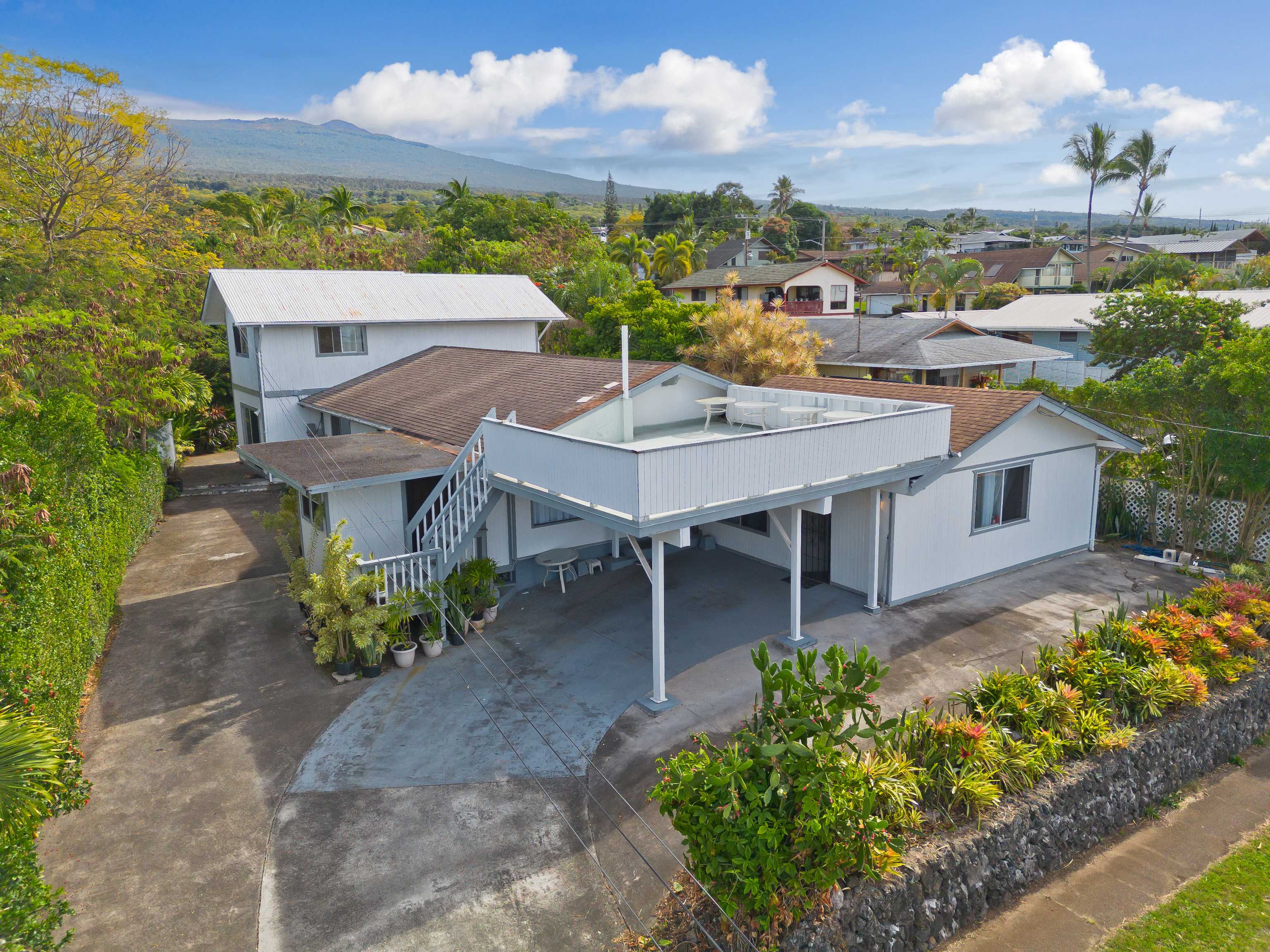 Kailua-kona, HI 96740,74-5009 KEALAKAA ST