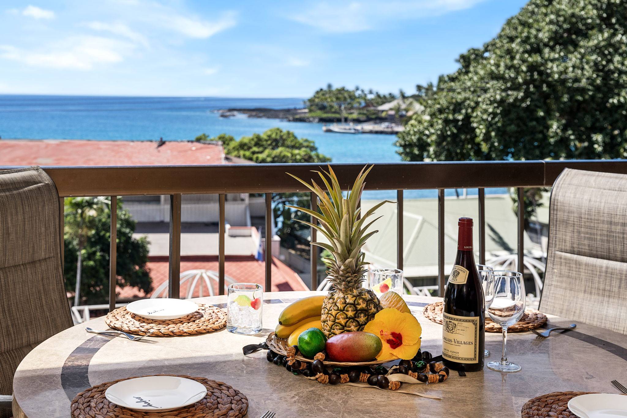 Kailua-kona, HI 96740,75-5719 ALII DR #301