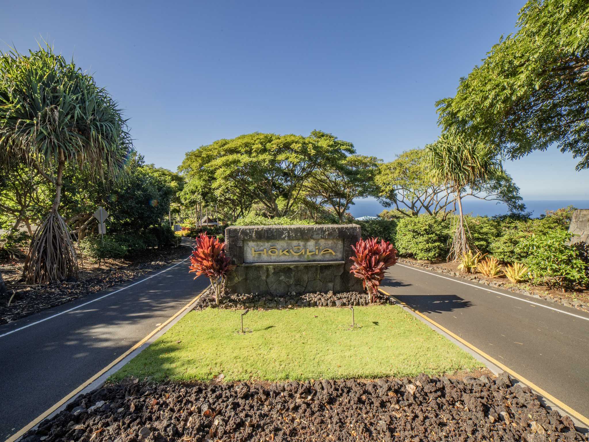 Kealakekua, HI 96750,81-375 KUIAI PL