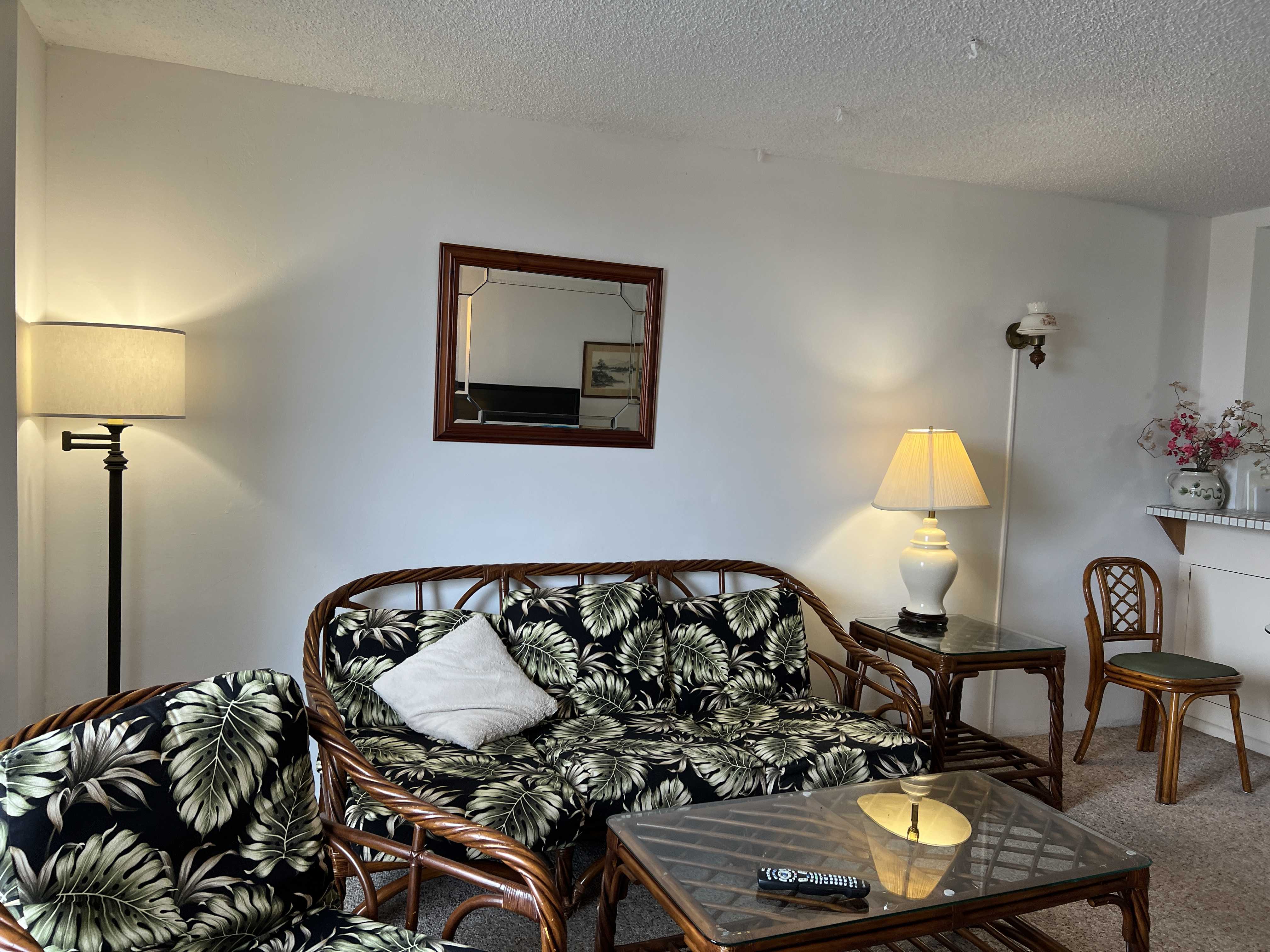 Hilo, HI 96720,101 HILO LAGOON CENTRE #403