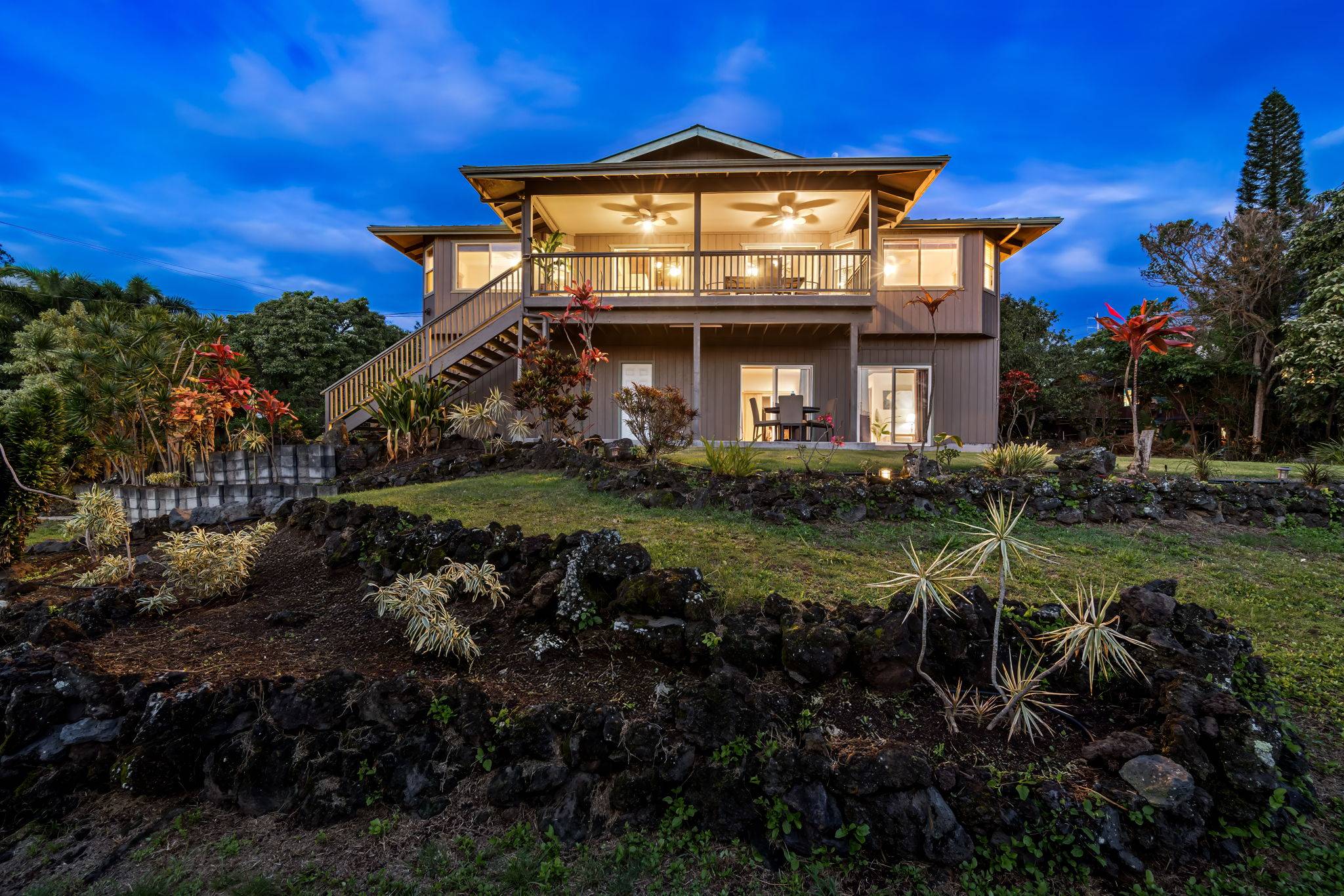 Kailua-kona, HI 96740,73-1048 AHULANI ST