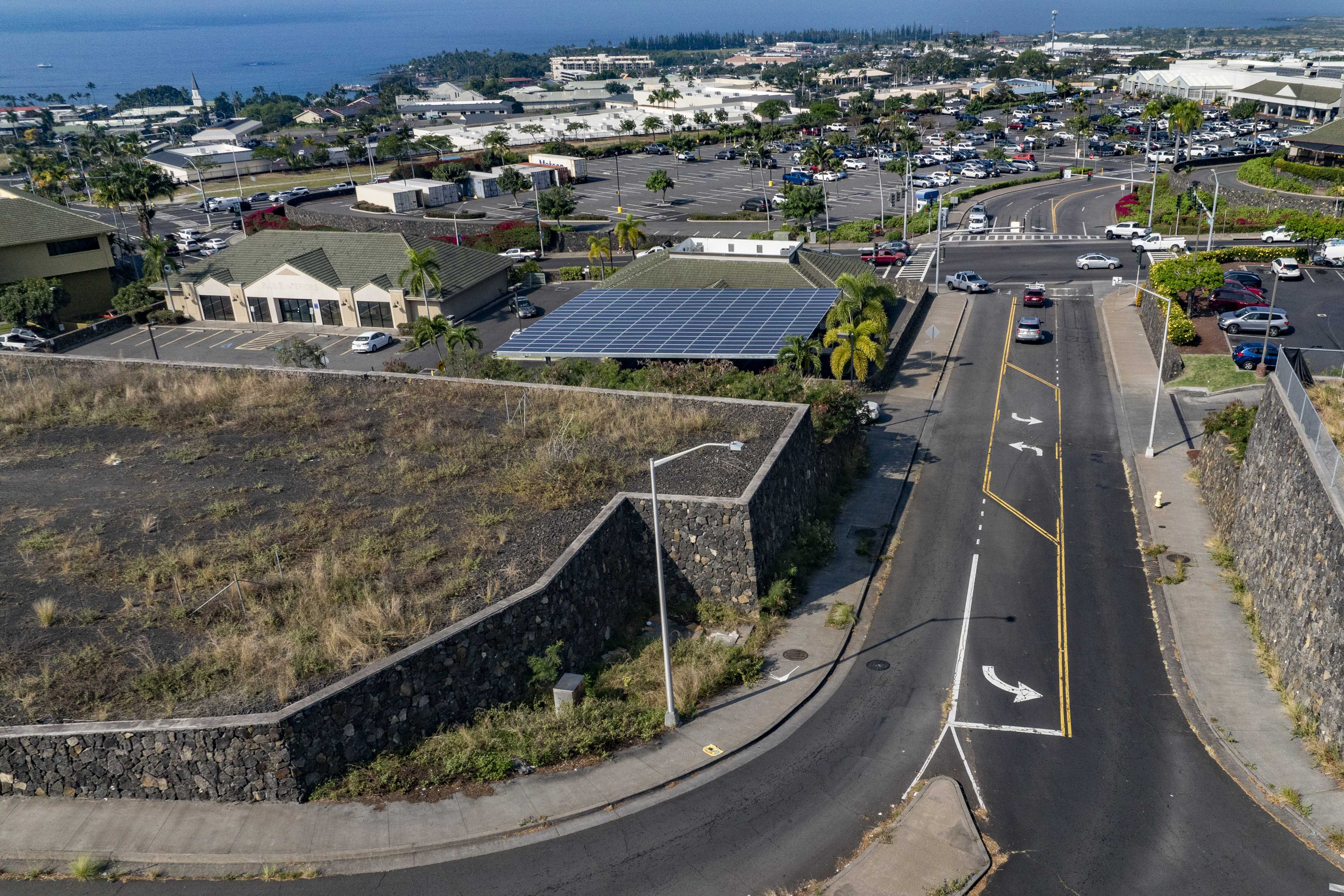 Kailua-kona, HI 96740,HALE KAPILI ST
