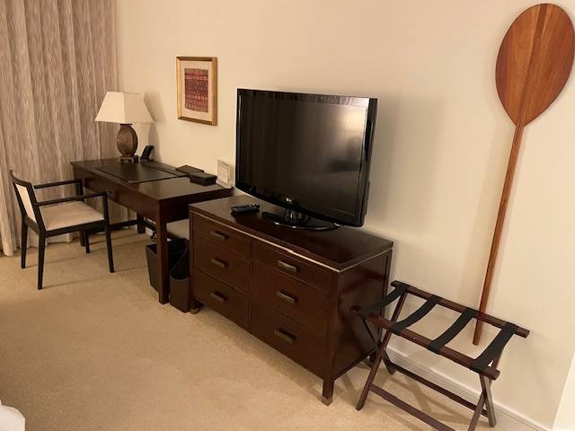 Honolulu, HI 96815,223 SARATOGA RD #806