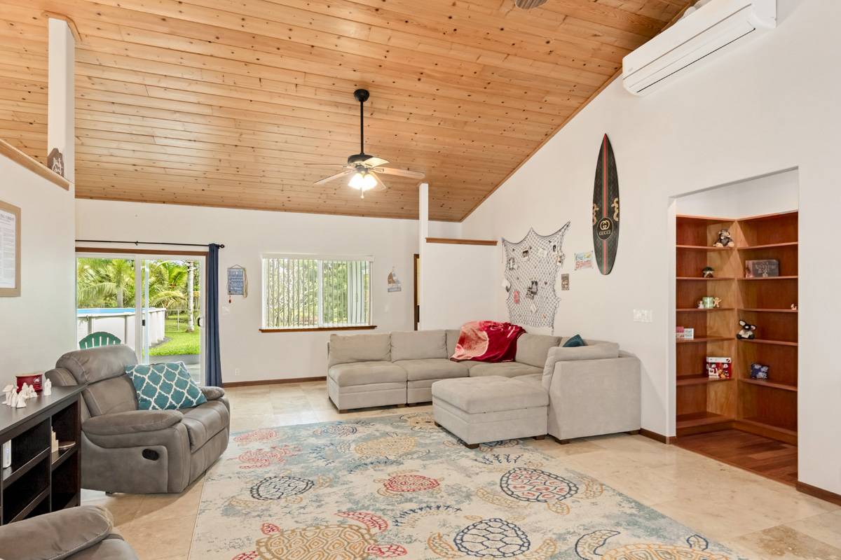 Keaau, HI 96749,15-1697 7TH AVE