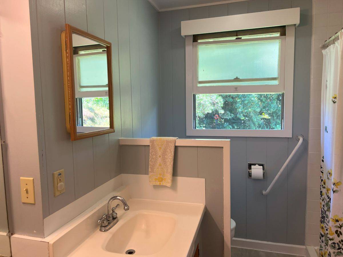 Hilo, HI 96720,341 MOHOULI ST