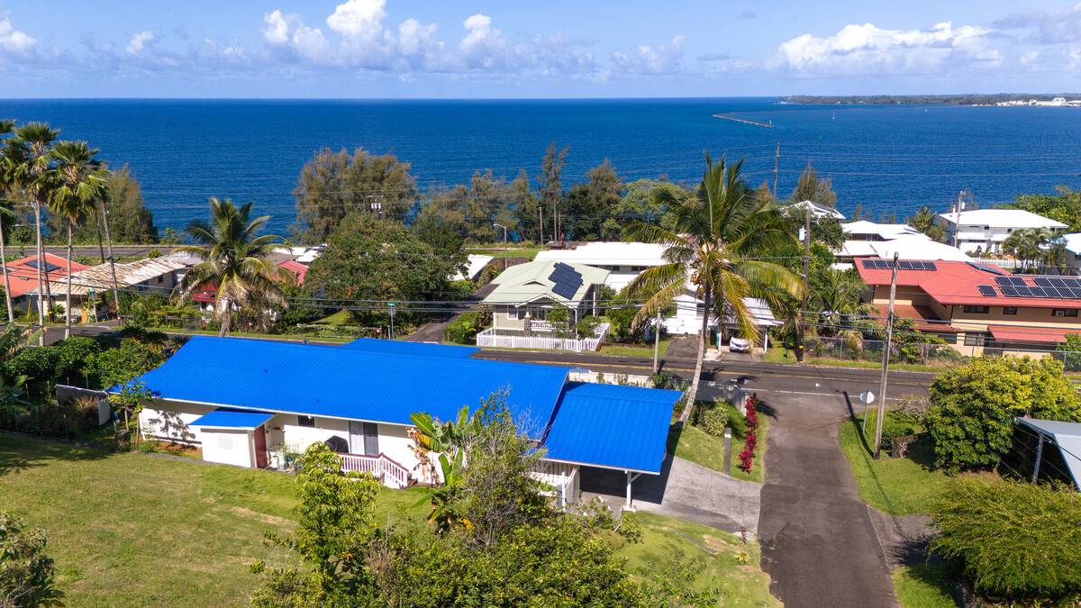 4 IKAWA PL, Hilo, HI 96720