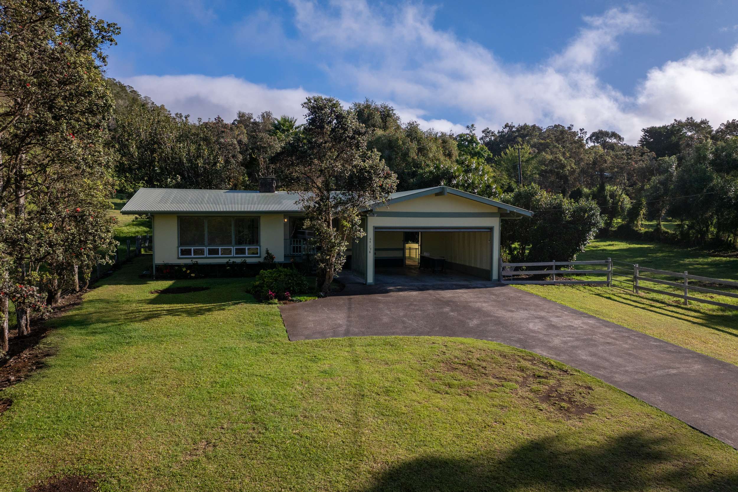 Kamuela, HI 96743,64-798 MAMALAHOA HIGHWAY