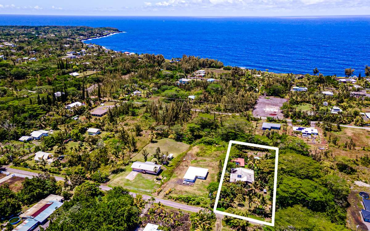 Keaau, HI 96749,15-1797 3RD AVE