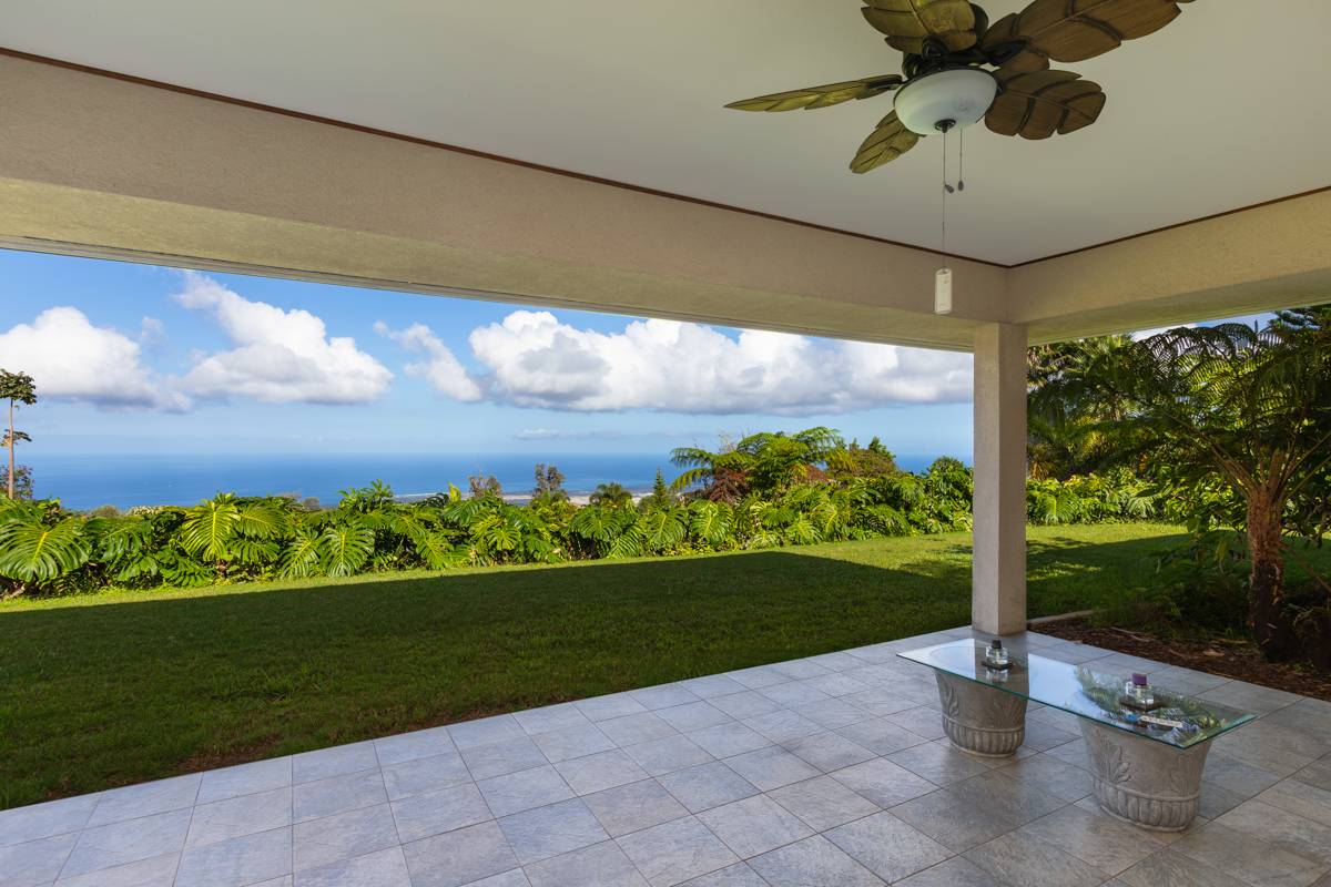 Kailua-kona, HI 96740,73-4571 KUKUKI ST #A