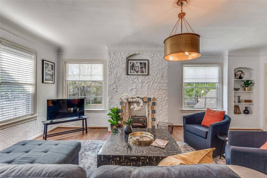 Dallas, TX 75219,4152 Prescott Avenue