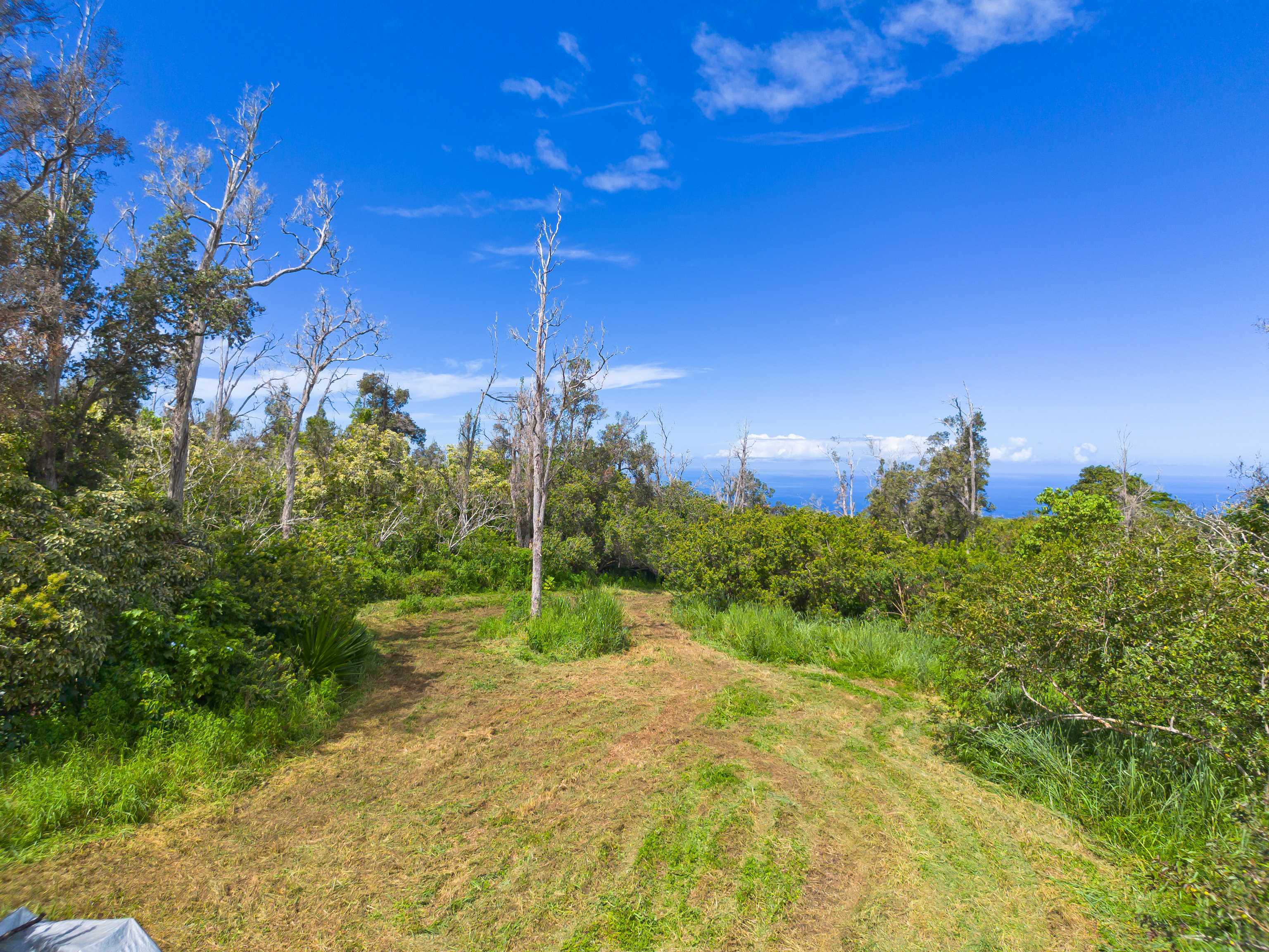 OLD MAMALAHOA HWY, Captain Cook, HI 96704