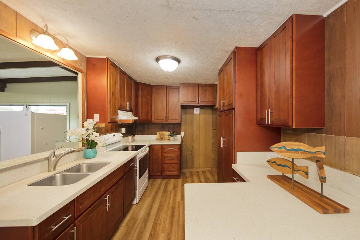 27 PALAI ST, Hilo, HI 96720