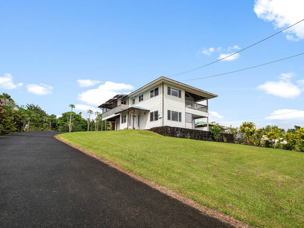 Hilo, HI 96720,27 LILINOE ST