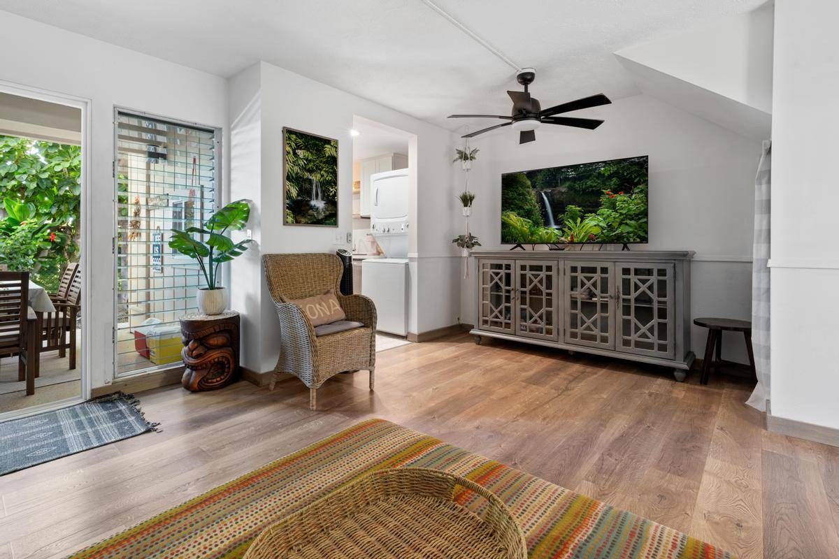 Kailua-kona, HI 96740,78-6800 ALII DR #20