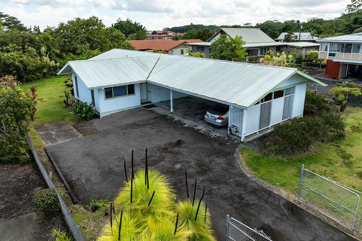 Hilo, HI 96720,403 KALILI ST