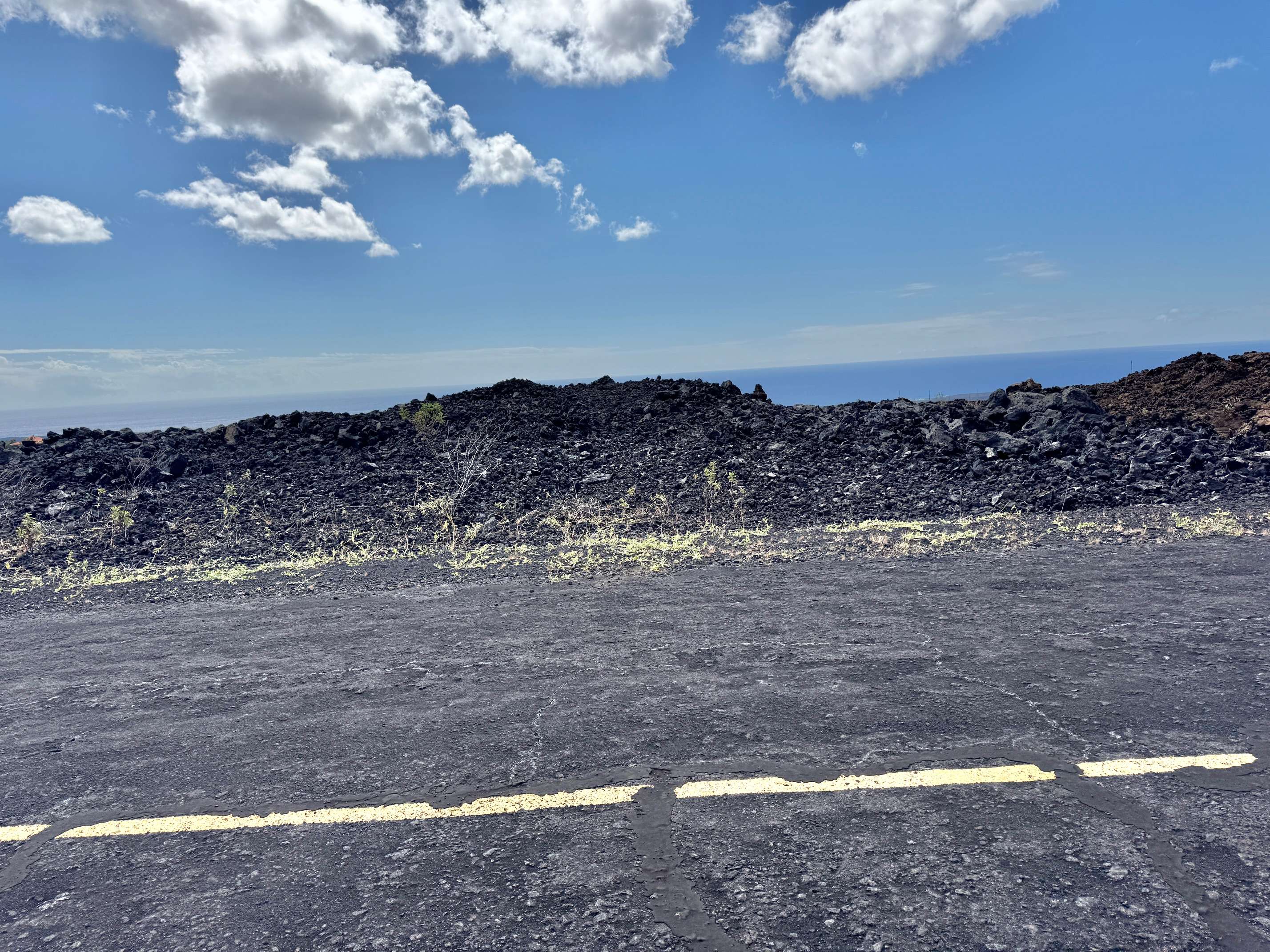 Ocean View, HI 96737,92-8381 MENEHUNE DR