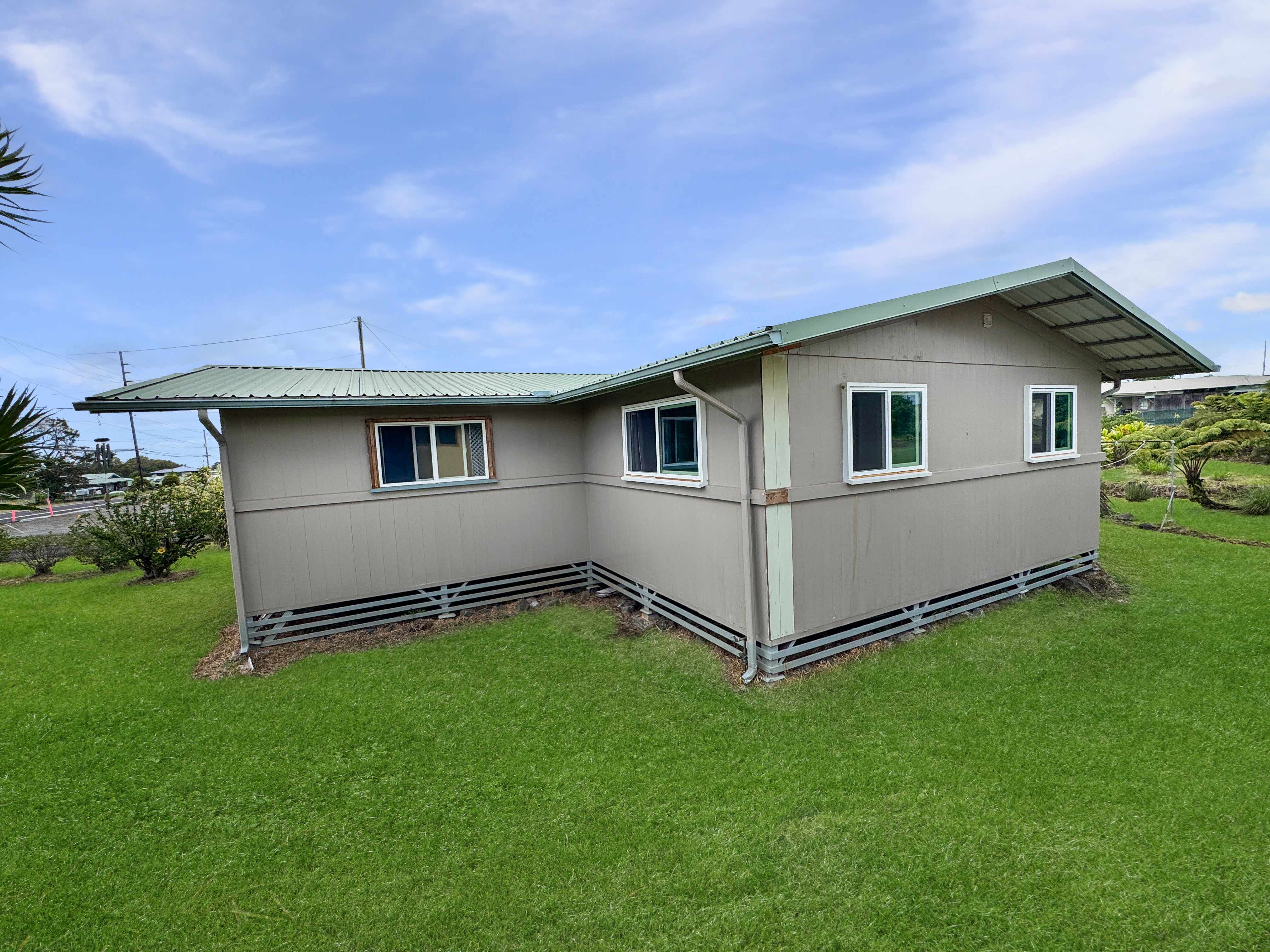 Hilo, HI 96720,723 KAWAILANI ST