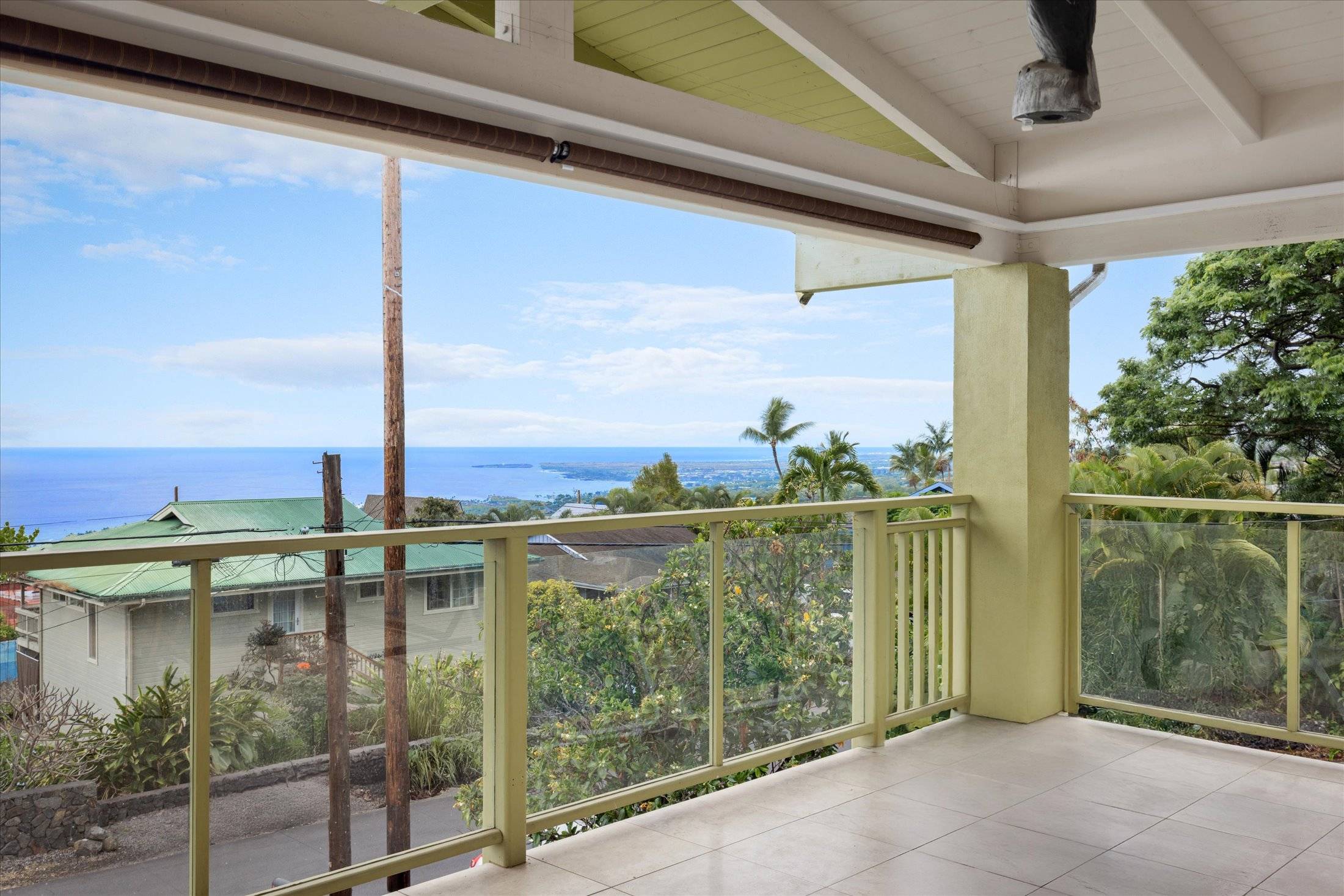 Kailua-kona, HI 96740,77-6471 KILOHANA ST