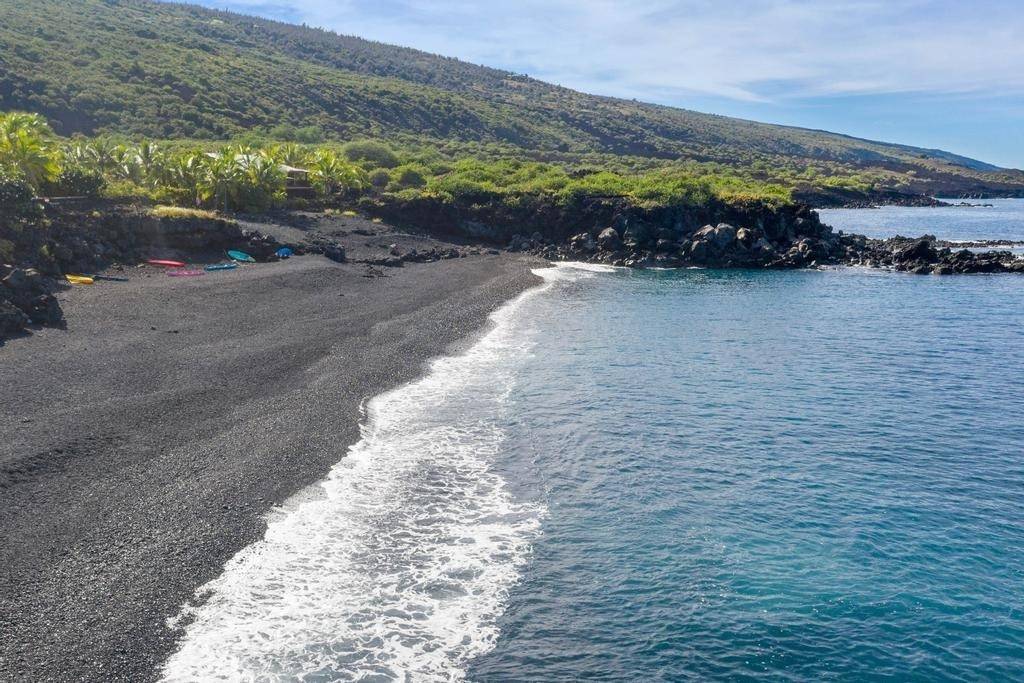 Captain Cook, HI 96704,DATURA RD