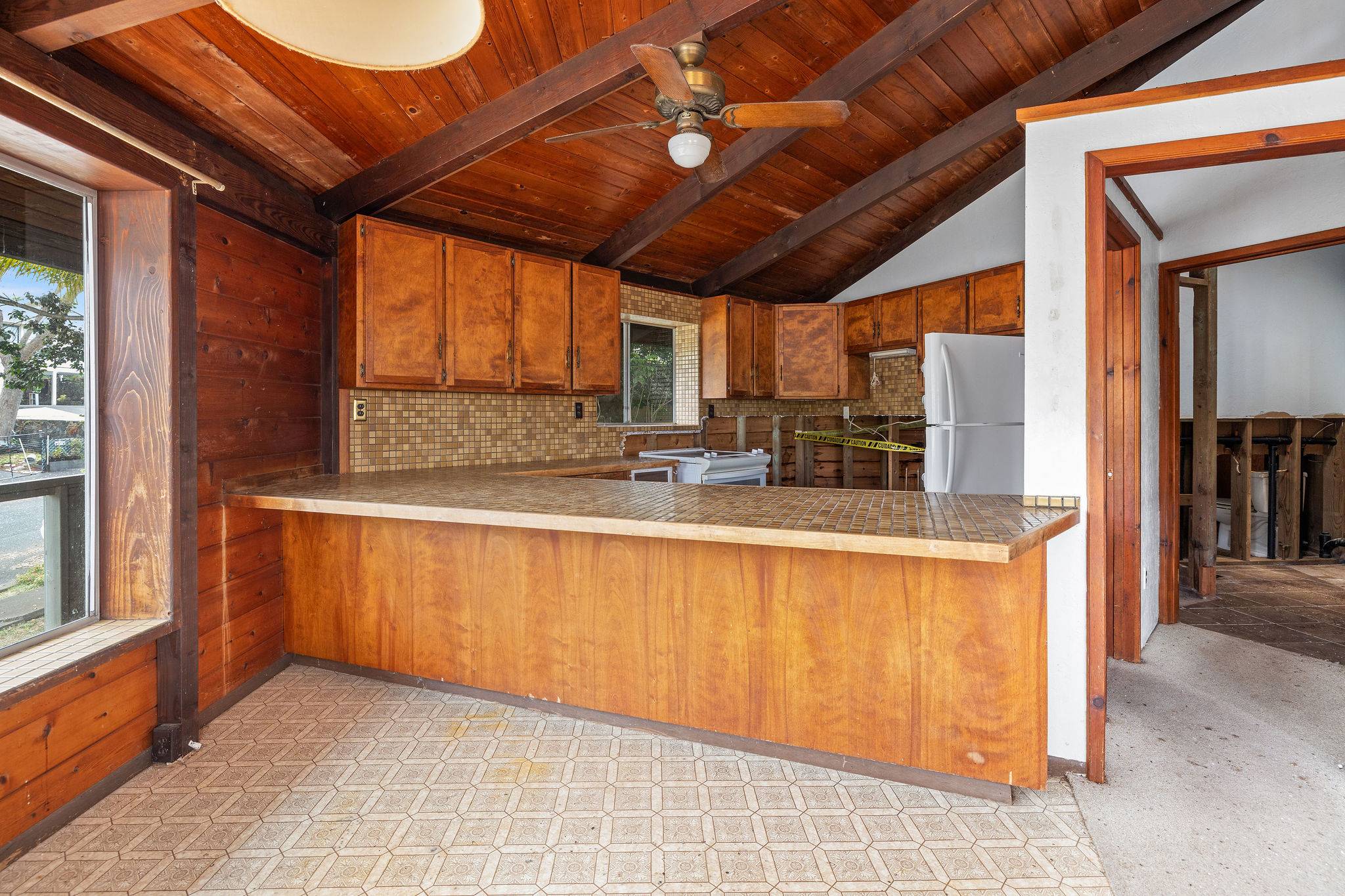 Kailua-kona, HI 96740,74-5024 HUAALA ST