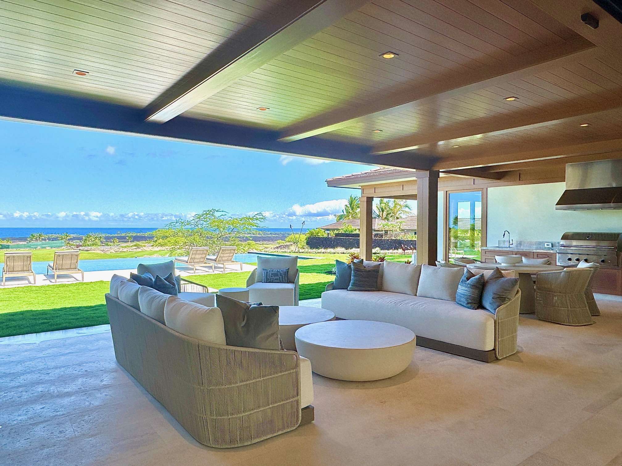 Kailua-kona, HI 96740,72-107 PIIUKA ST