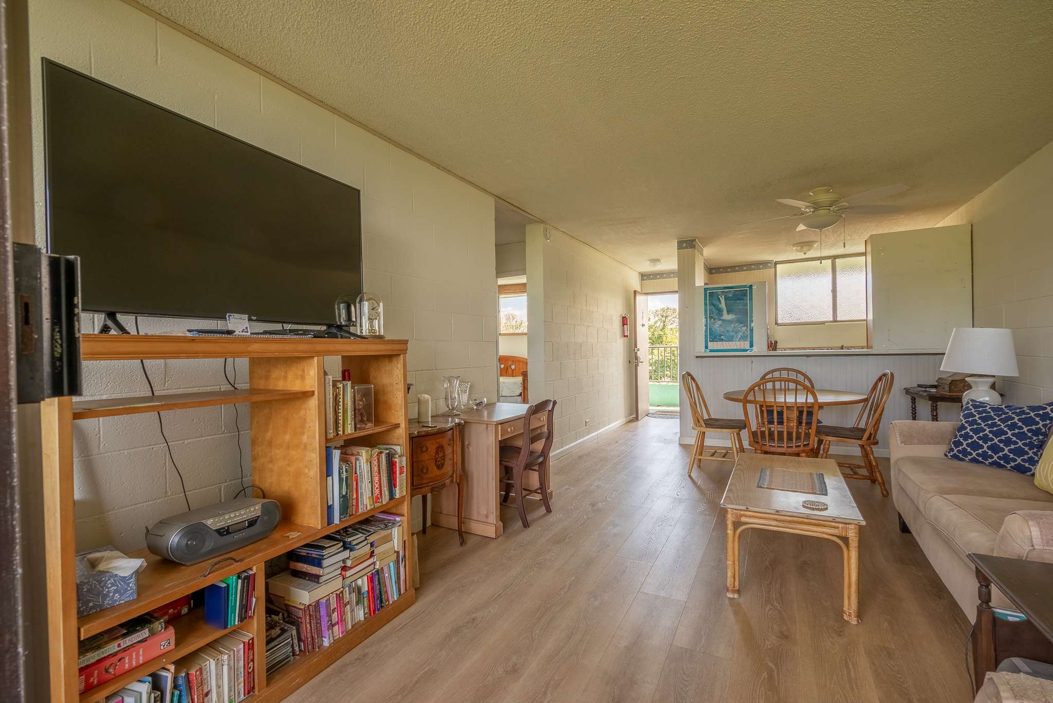 Hilo, HI 96720,1875 KALANIANAOLE AVE #409