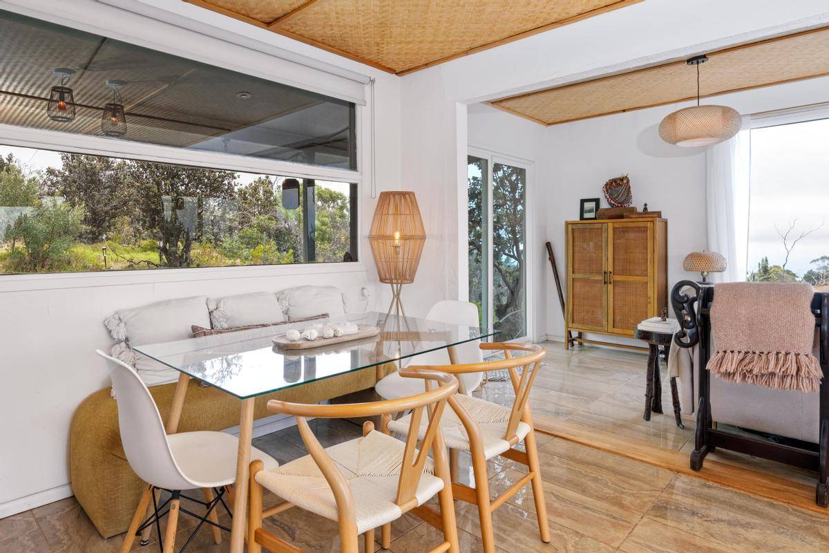 Captain Cook, HI 96704,92-8243 LONO LN