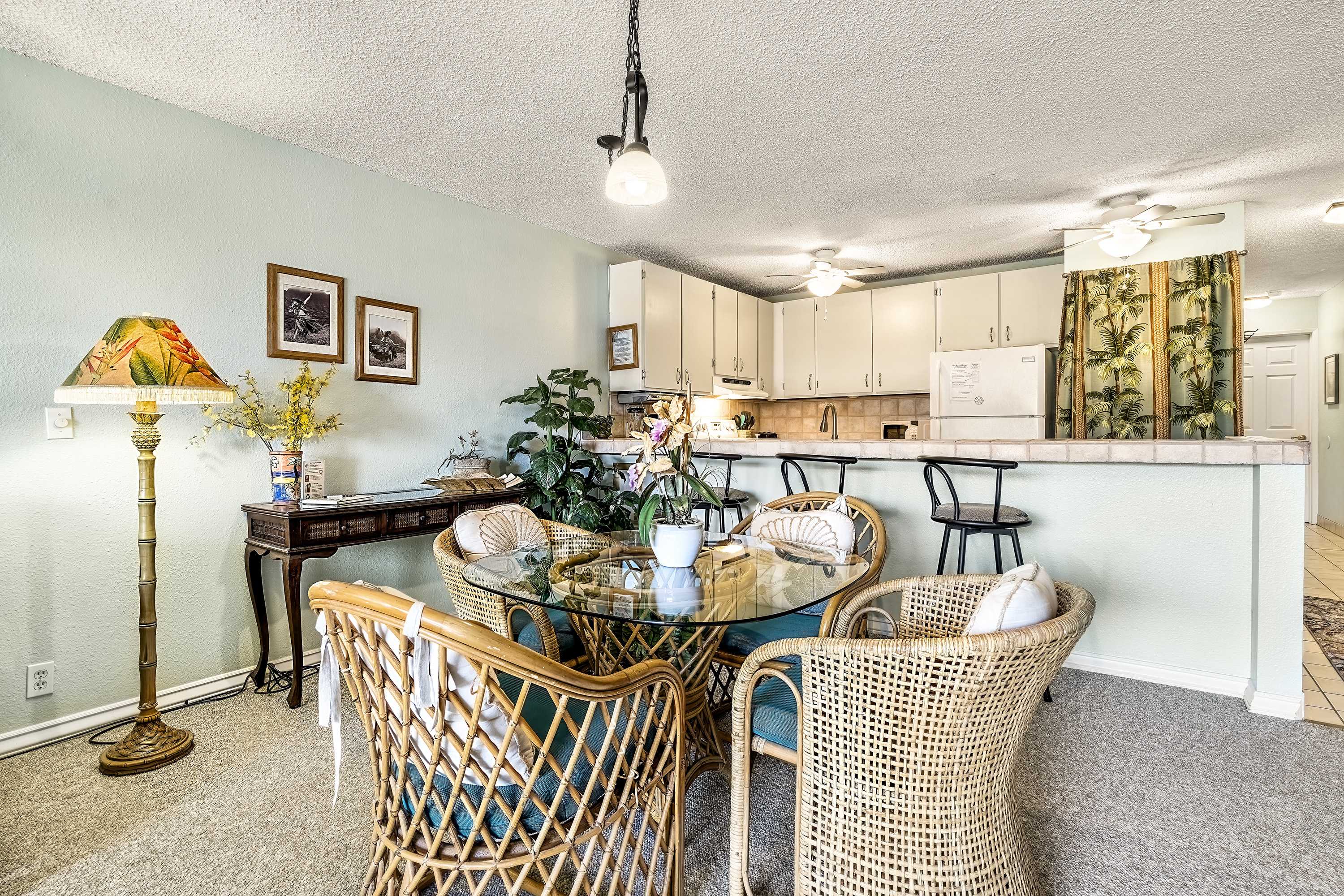 Kailua-kona, HI 96740,75-6002 ALII DRIVE #3203