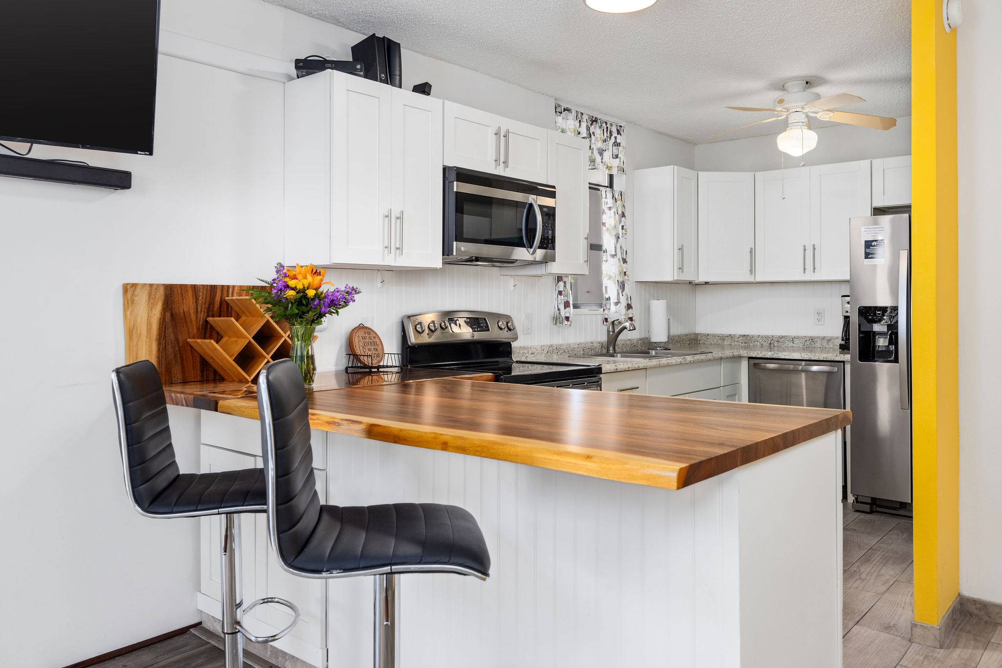 Kailua-kona, HI 96740,75-6026 ALII DR #4106