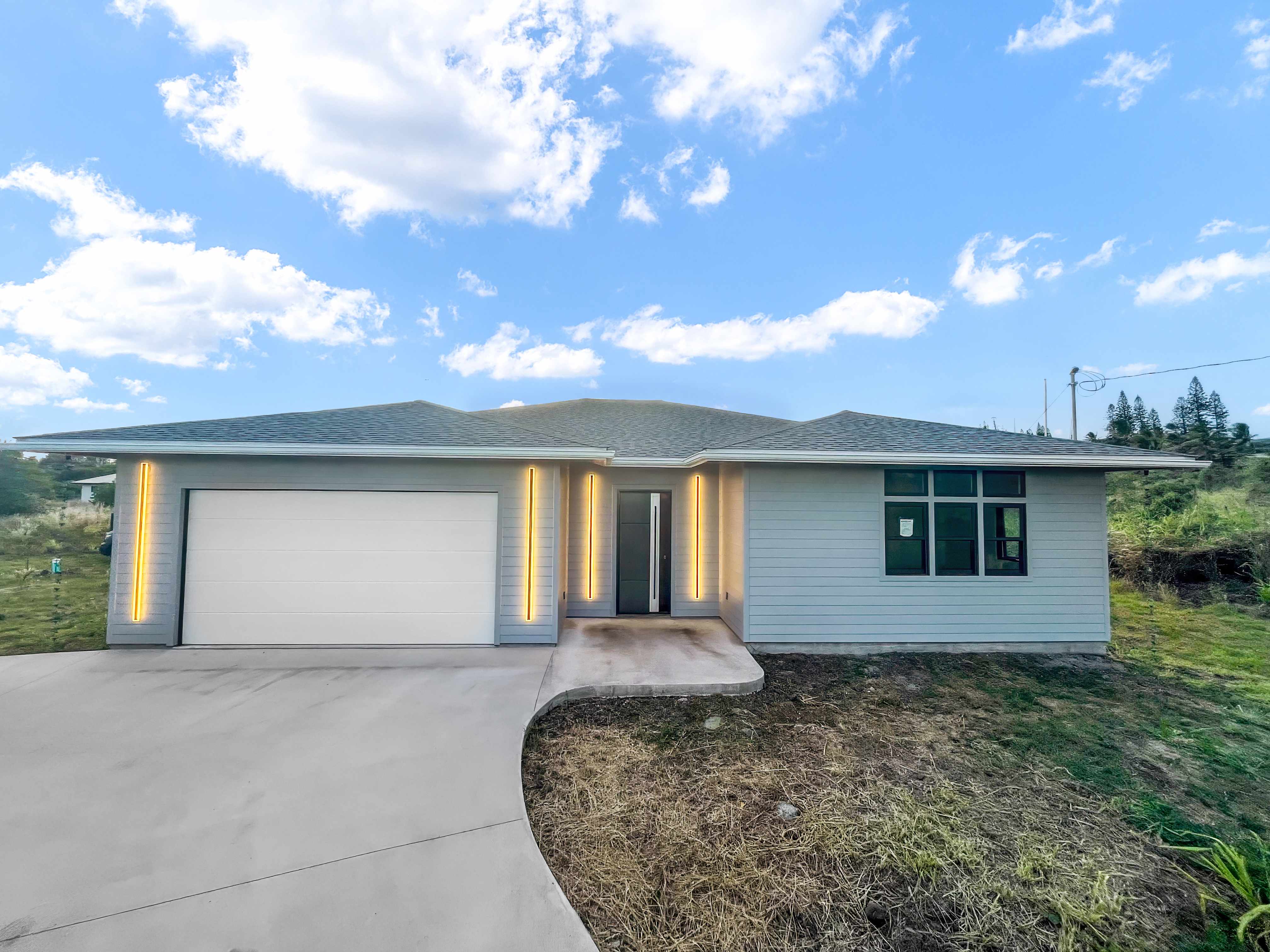 Naalehu, HI 96772,94-5883 KALAI WAA PL