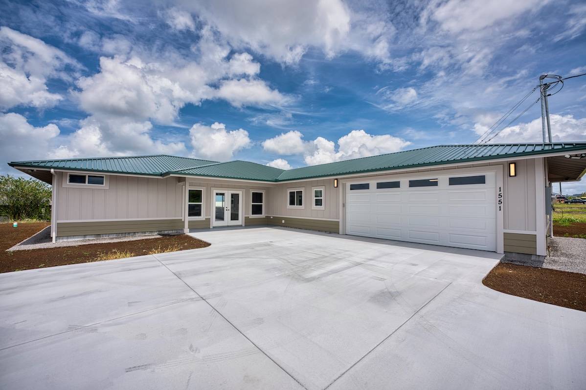 Hilo, HI 96720,1551 MAILANI ST