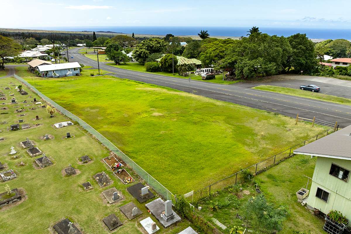 1 KAMANI ST, Pahala, HI 96777