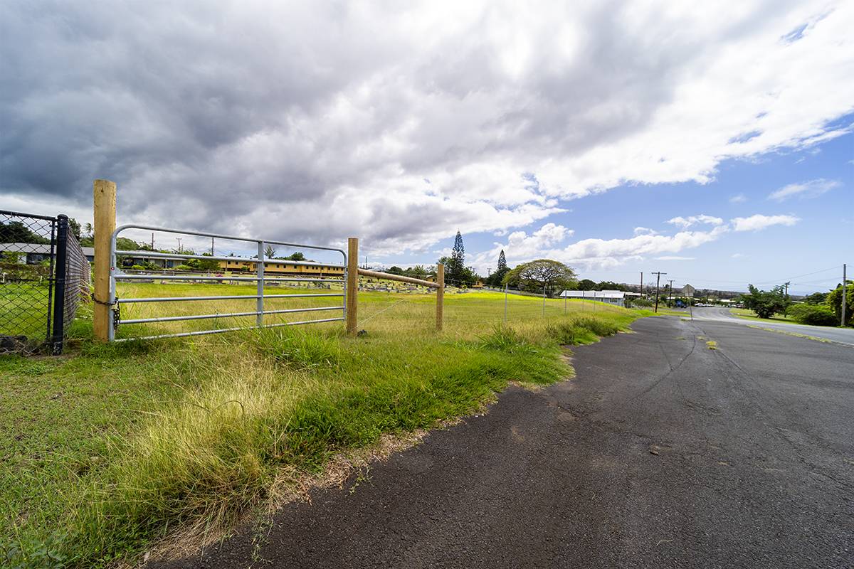 1 KAMANI ST, Pahala, HI 96777