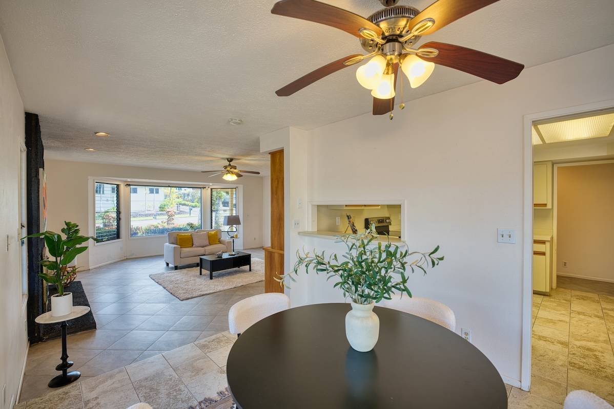 Hilo, HI 96720,708 KUKUAU ST