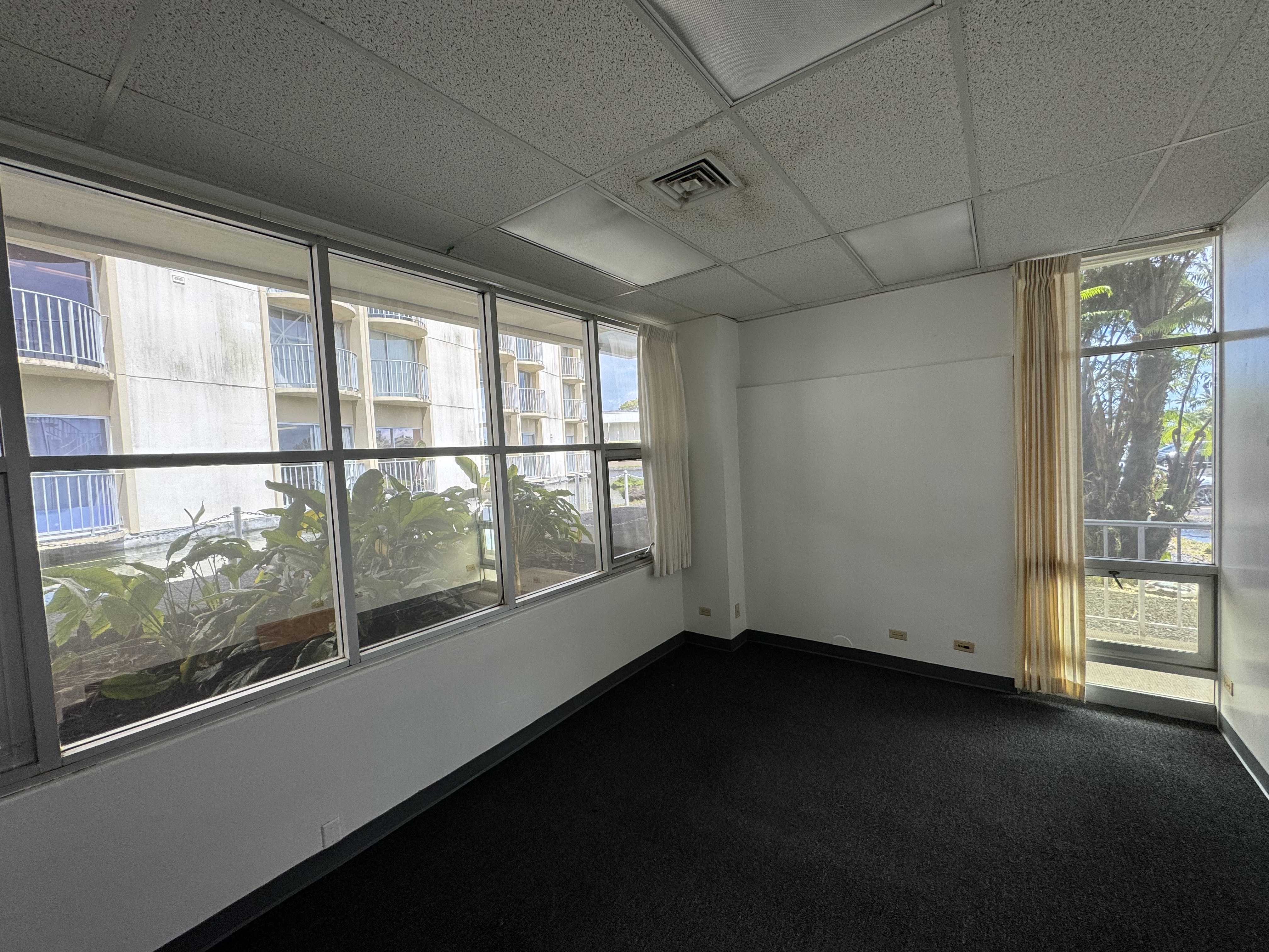 Hilo, HI 96720,101 AUPUNI ST