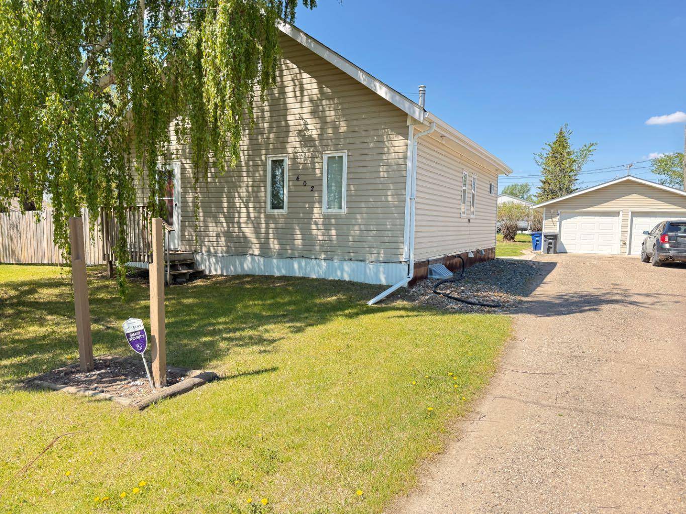 Maidstone, SK S0M 1M0,402 2 ST W