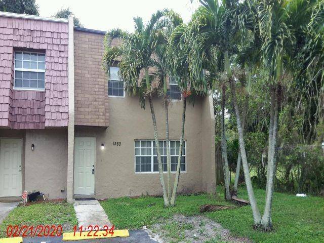 North Lauderdale, FL 33068,1380 SW 50th Ave