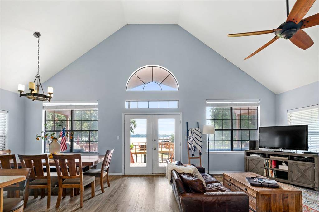 Mabank, TX 75156,301 Lake Front Drive