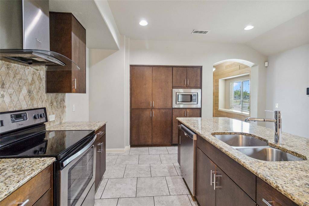 Lavon, TX 75166,409 Hoover Avenue