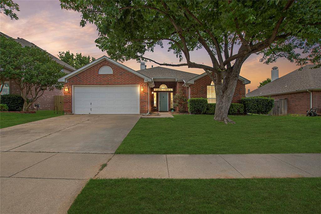 Arlington, TX 76018,315 Fairhaven Court
