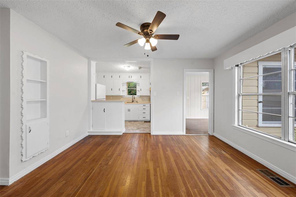 Clifton, TX 76634,807 S Avenue I