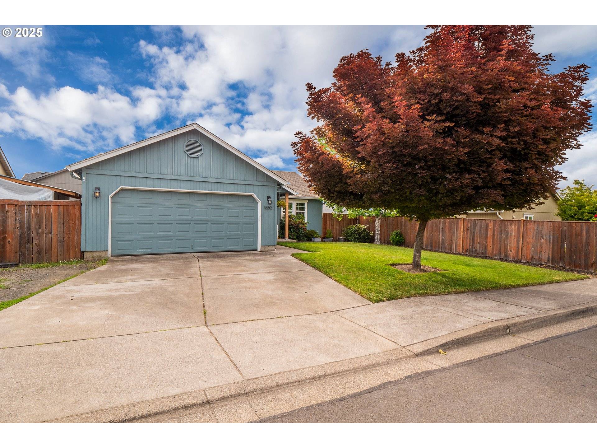 Springfield, OR 97478,1852 S 60TH ST