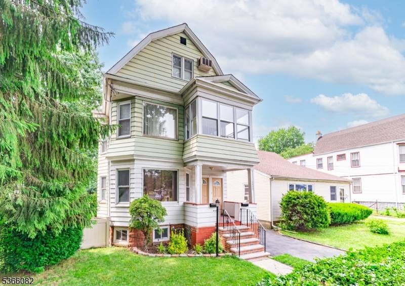 Hillside Twp., NJ 07205,1432 Munn Ave