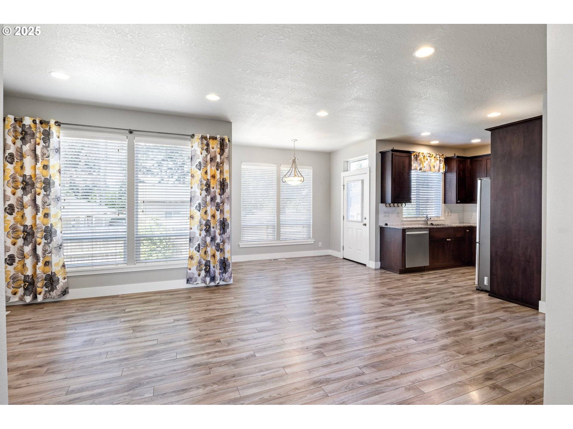 Springfield, OR 97478,229 S 70TH ST