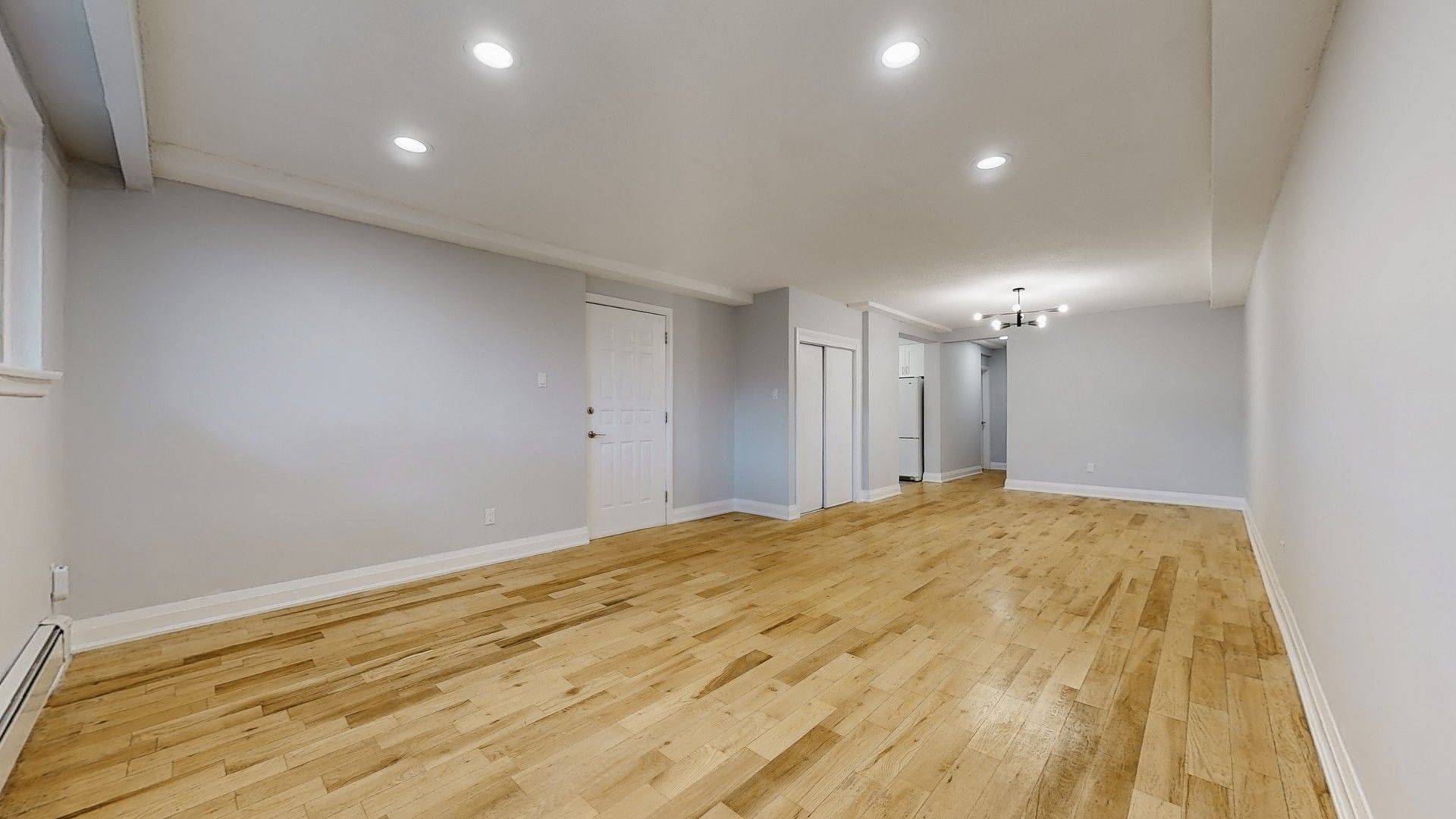 Toronto C06, ON M3H 4P9,156 Overbrook PL #1