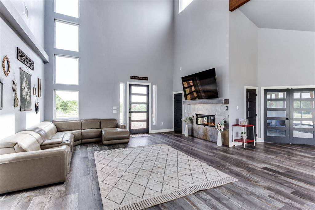 Cleburne, TX 76031,4636 County Road 707