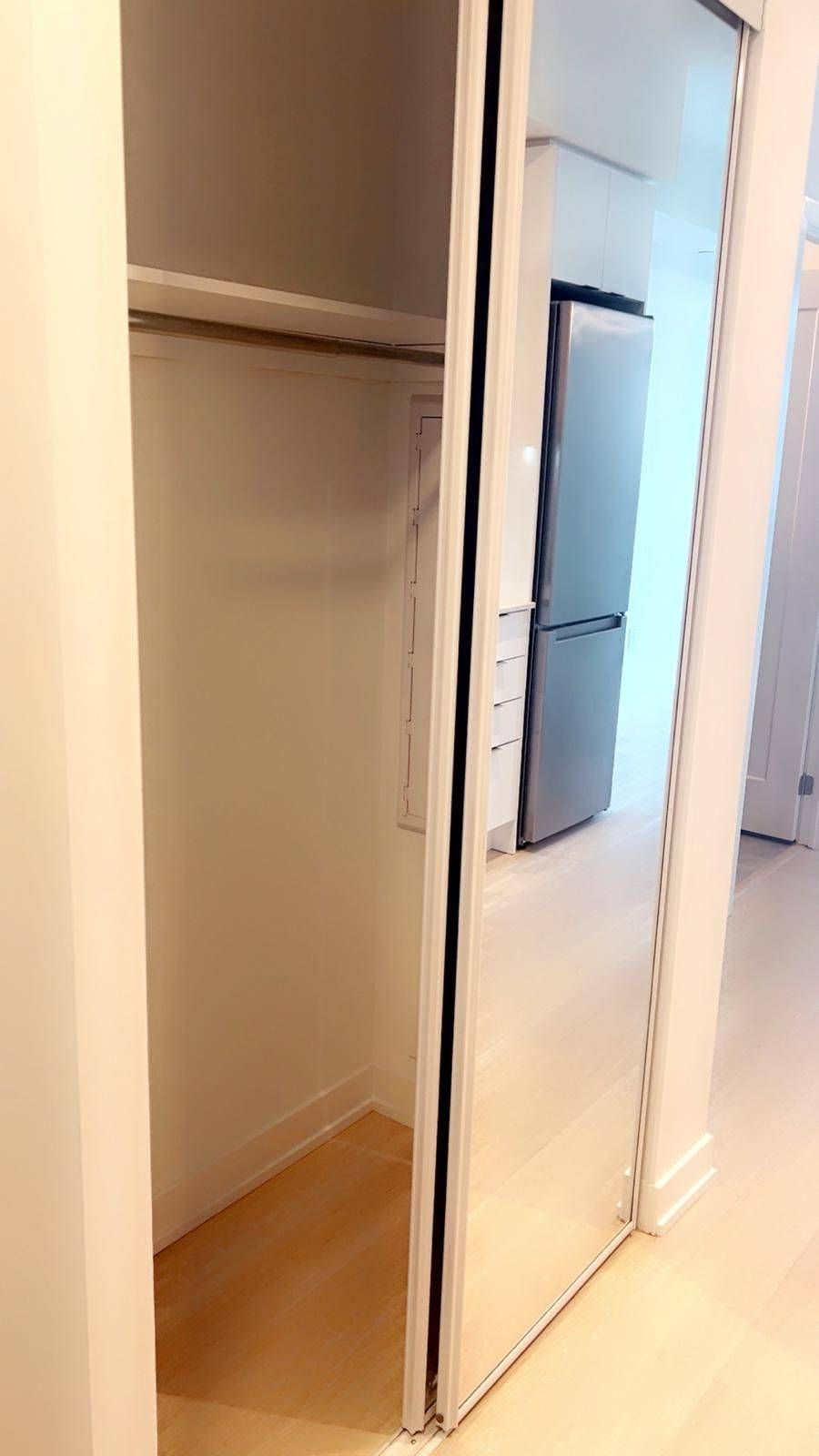 Mississauga, ON L4Z 0C9,5105 Hurontario ST #909